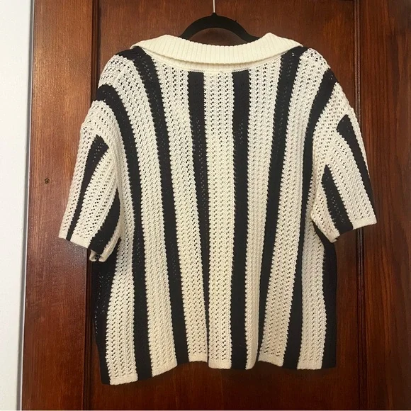 H&M White and Black Short Sleeve Sweater Polo Button Down - Picture 4 of 5